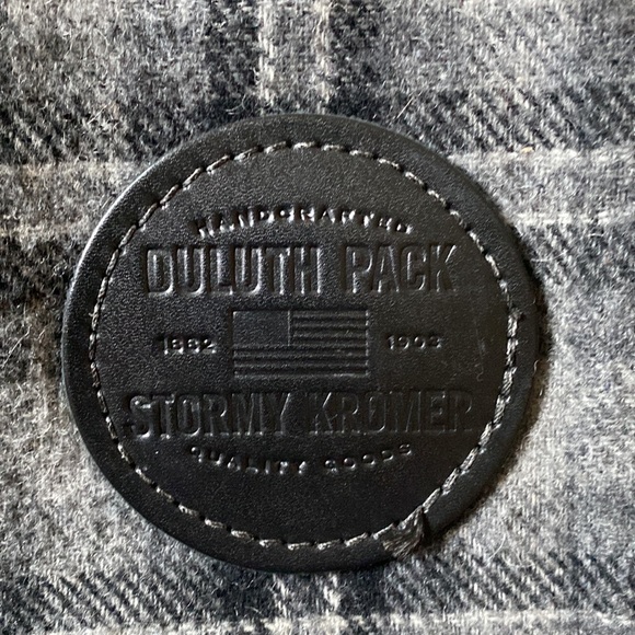 Duluth pack wool purse with leather handles - Picture 2 of 8